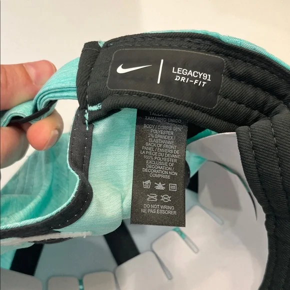 Nike Aqua Cap with White Swoosh - Picture 4 of 4